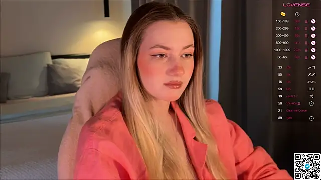 Snapshot of elinanortas chatting on November 24, 4:56 am elinanortas online show from November 24, 4:56 am