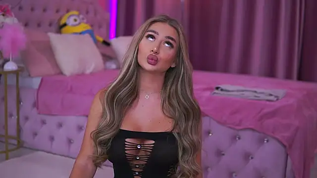 AshleySinn online show from March 11, 5:13 pm