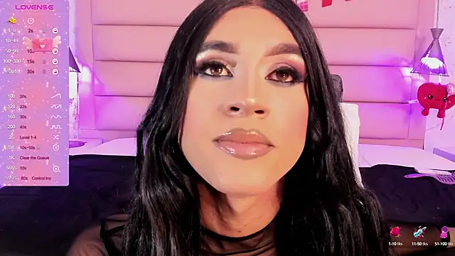 Snapshot of Scarleett_22 chatting on February 7, 11:13 pm Scarleett 22 online show from February 7, 11:13 pm