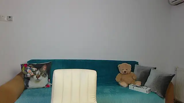 Snapshot of SaraDaisy chatting on December 4, 9:24 pm SaraDaisy online show from December 4, 9:24 pm