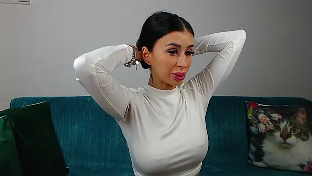 Snapshot of SaraDaisy chatting on November 30, 3:27 pm SaraDaisy online show from November 30, 3:27 pm