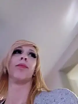 AmethystFoxx online show from February 27, 7:15 pm