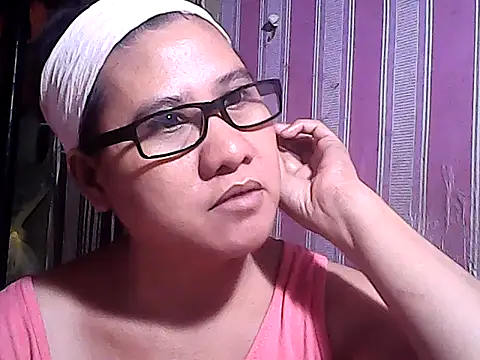 sweetsosie18 online show from September 17, 6:20 pm