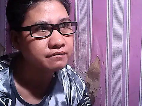 sweetsosie18 online show from October 8, 12:36 pm