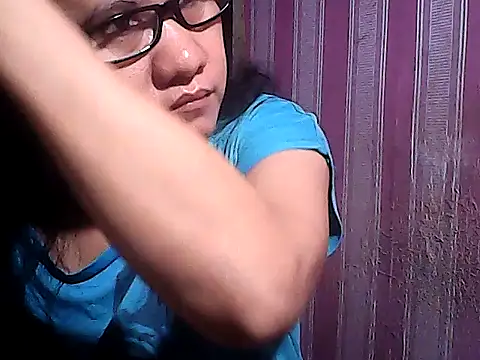 sweetsosie18 online show from October 11, 8:07 pm