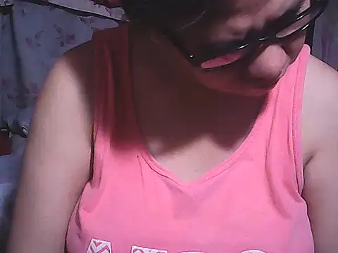 sweetsosie18 online show from October 20, 6:52 pm