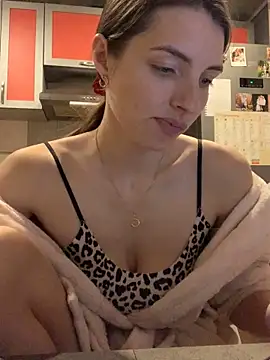 SeducingYoghourt online show from December 29, 3:46 pm