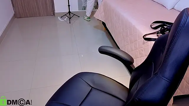 ROSE  15 online show from November 14, 11:42 am