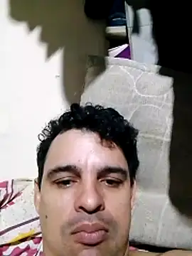 king-lobo-act online show from November 30, 9:30 pm