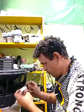 king-lobo-act online show from December 1, 2:11 pm