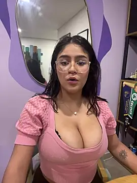 Juliana News online show from March 6, 1:05 am