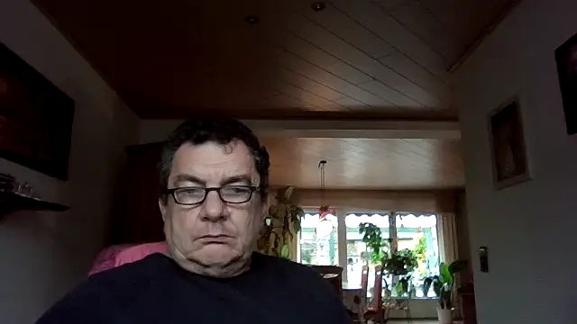 Snapshot of Nobbie444 chatting on November 15, 10:23 am Nobbie444 online show from November 15, 10:23 am