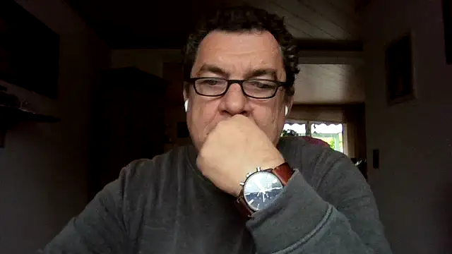 Snapshot of Nobbie444 chatting on November 19, 9:20 am Nobbie444 online show from November 19, 9:20 am