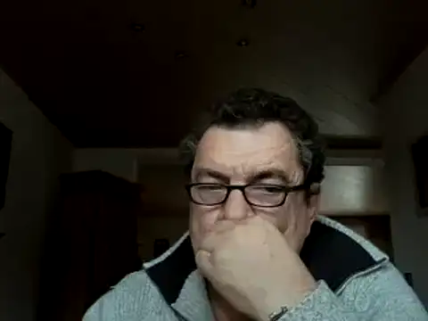 Snapshot of Nobbie444 chatting on November 26, 12:17 pm Nobbie444 online show from November 26, 12:17 pm