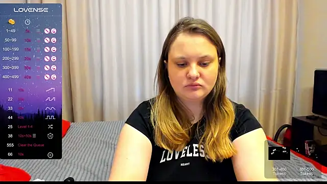 Snapshot of AlanaBrox chatting on March 16, 2:55 pm AlanaBrox online show from March 16, 2:55 pm