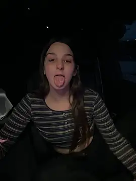 Snapshot of DoriDeluxe66 chatting on February 10, 6:03 pm DoriDeluxe66 online show from February 10, 6:03 pm