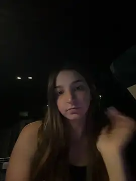 Snapshot of DoriDeluxe66 chatting on September 8, 9:25 pm DoriDeluxe66 online show from September 8, 9:25 pm