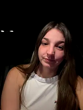 Snapshot of DoriDeluxe66 chatting on September 29, 9:30 pm DoriDeluxe66 online show from September 29, 9:30 pm