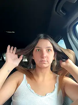 Snapshot of DoriDeluxe66 chatting on October 12, 12:15 pm DoriDeluxe66 online show from October 12, 12:15 pm