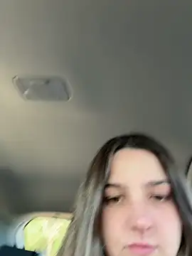 Snapshot of DoriDeluxe66 chatting on October 27, 8:29 am DoriDeluxe66 online show from October 27, 8:29 am