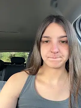 Snapshot of DoriDeluxe66 chatting on November 10, 9:30 am DoriDeluxe66 online show from November 10, 9:30 am