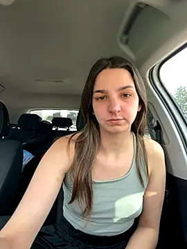 Snapshot of DoriDeluxe66 chatting on November 20, 9:53 am DoriDeluxe66 online show from November 20, 9:53 am