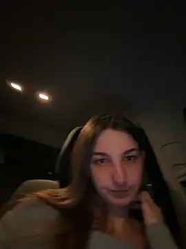 Snapshot of DoriDeluxe66 chatting on November 24, 10:20 pm DoriDeluxe66 online show from November 24, 10:20 pm