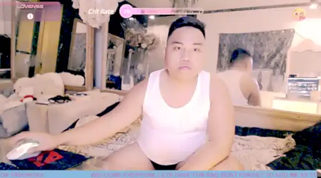 Snapshot of Hardking_69 chatting on February 7, 3:01 am Hardking 69 online show from February 7, 3:01 am