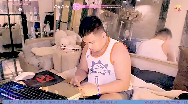 Snapshot of Hardking_69 chatting on February 17, 4:42 am Hardking 69 online show from February 17, 4:42 am