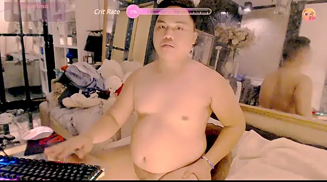 Snapshot of Hardking_69 chatting on February 19, 12:33 pm Hardking 69 online show from February 19, 12:33 pm