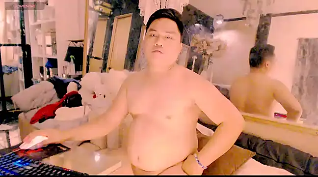 Snapshot of Hardking_69 chatting on March 5, 12:44 pm Hardking 69 online show from March 5, 12:44 pm