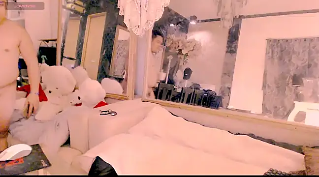 Snapshot of Hardking_69 chatting on March 8, 8:00 am Hardking 69 online show from March 8, 8:00 am