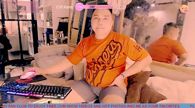 Snapshot of Hardking_69 chatting on March 18, 8:36 am Hardking 69 online show from March 18, 8:36 am