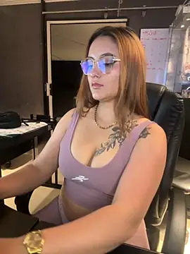 Emiily W online show from September 30, 9:14 am