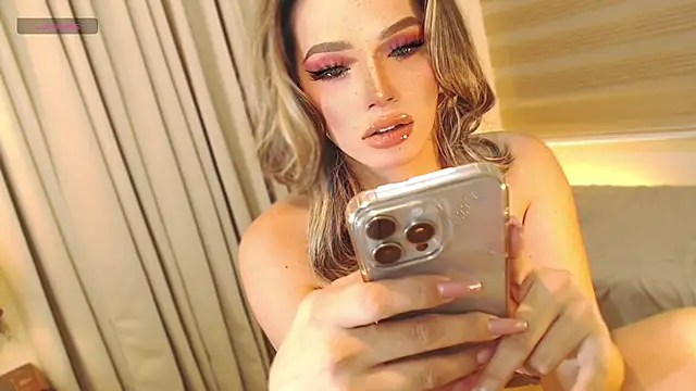 NiamahBarret online show from March 9, 8:52 pm