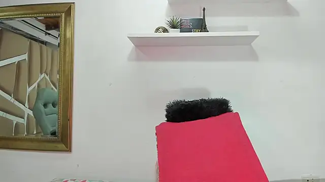 naia blessed online show from January 29, 7:22 pm