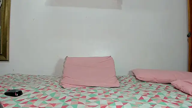 naia blessed online show from February 5, 7:10 pm