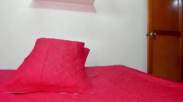 naia blessed online show from February 15, 7:17 pm