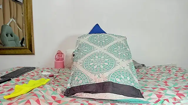 naia blessed online show from March 18, 1:43 am