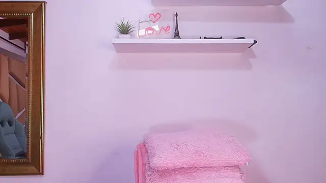 naia blessed online show from September 11, 7:14 pm