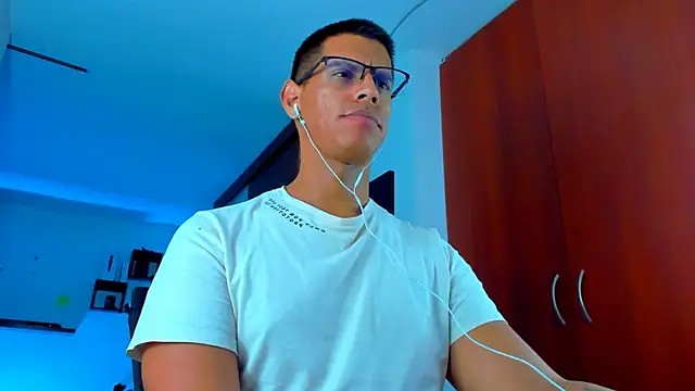  John Boy  online show from December 15, 3:56 am