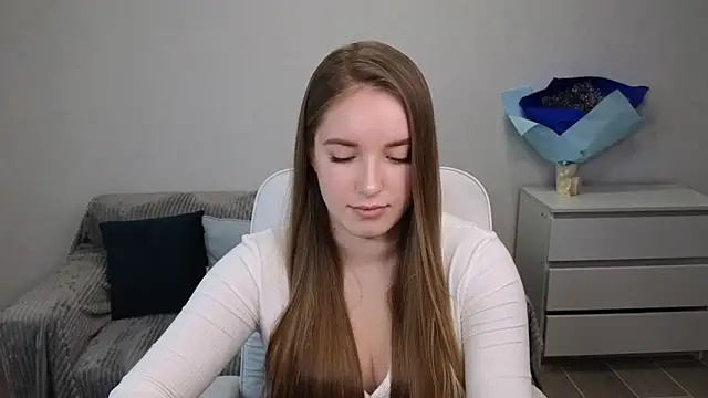 Snapshot of EvaMaddison chatting on December 31, 6:59 am EvaMaddison online show from December 31, 6:59 am