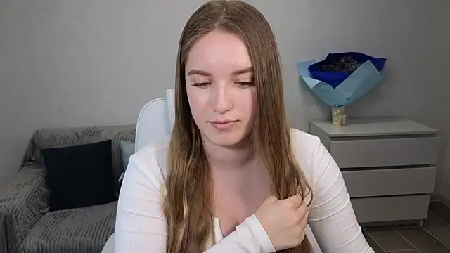 Snapshot of EvaMaddison chatting on January 8, 3:17 pm EvaMaddison online show from January 8, 3:17 pm