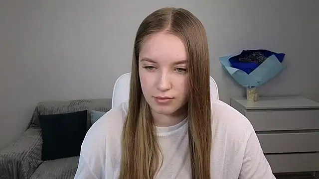 Snapshot of EvaMaddison chatting on January 15, 5:50 am EvaMaddison online show from January 15, 5:50 am