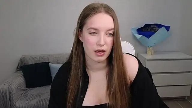 Snapshot of EvaMaddison chatting on January 22, 6:10 am EvaMaddison online show from January 22, 6:10 am