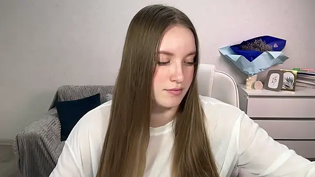 Snapshot of EvaMaddison chatting on November 21, 7:56 pm EvaMaddison online show from November 21, 7:56 pm