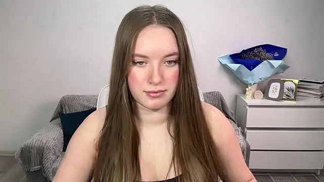 Snapshot of EvaMaddison chatting on November 25, 5:35 pm EvaMaddison online show from November 25, 5:35 pm