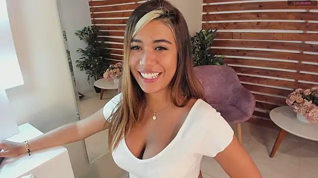  MeganRain online show from February 5, 5:09 am