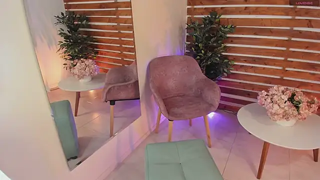  MeganRain online show from March 18, 8:47 am