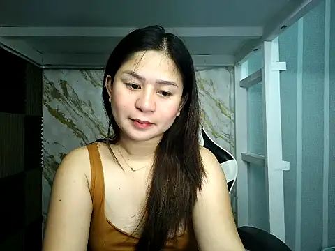 Mia 2022 online show from October 6, 5:32 pm